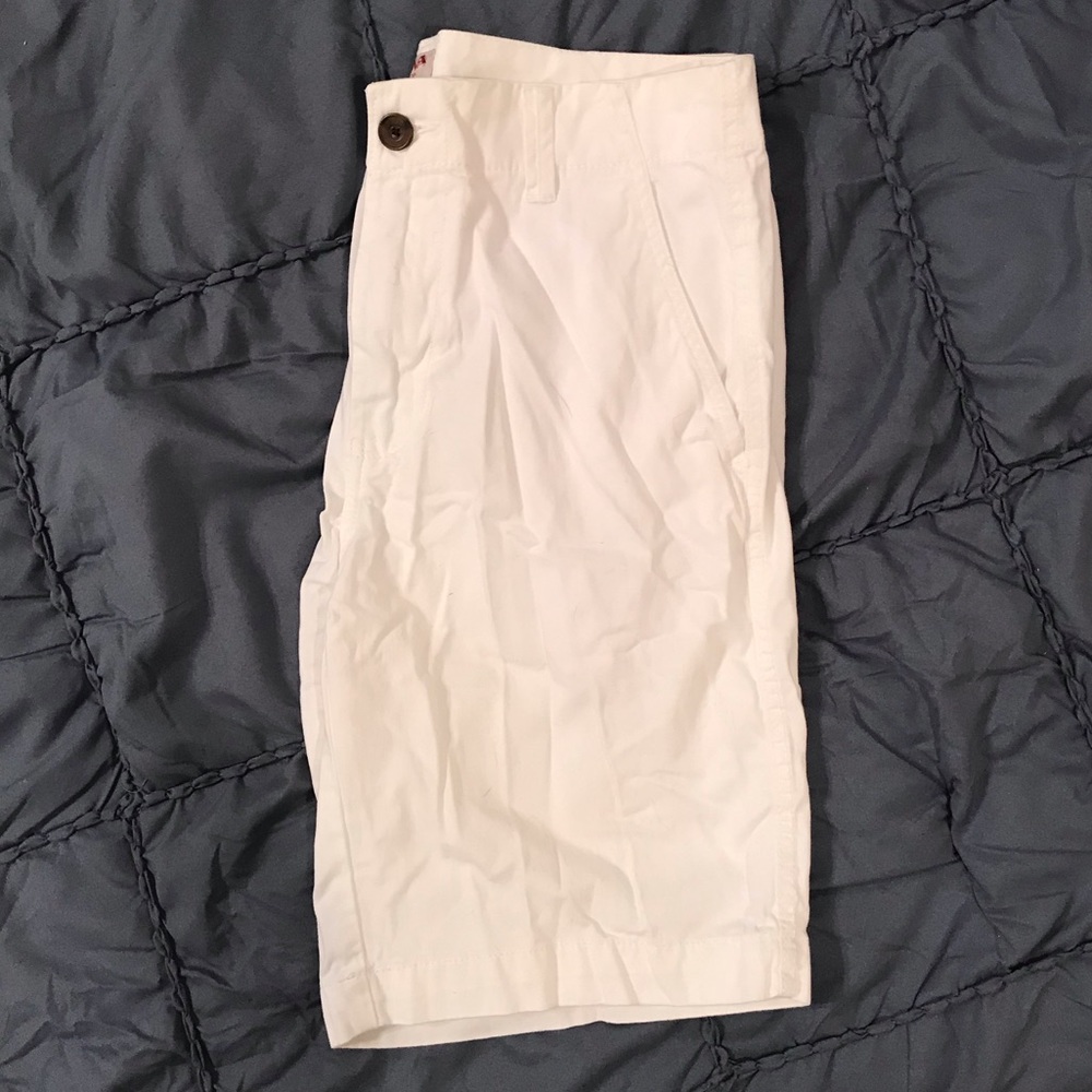 White Arizona Jean Co. Men’s shorts